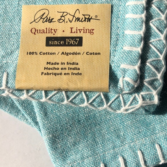 Six New Park B. Smith Chambray Aquamarine Napkins - Picture 2 of 3
